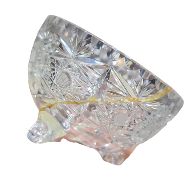 Vaso de cristal com restauro