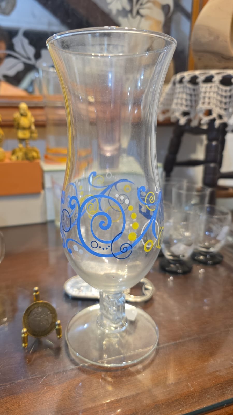 Grande taça com bela arte - Imagem 2