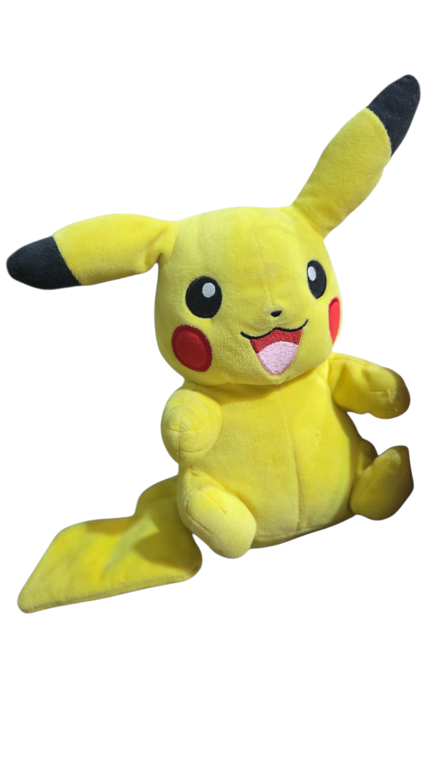 Pelúcia Pikachu, boa qualidade.
