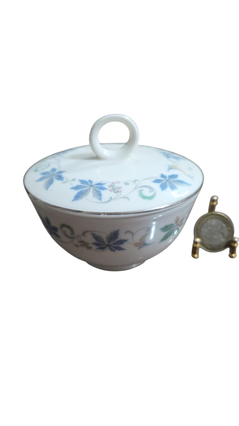 Açucareiro de porcelana japonesa, primeira metade do século XX
