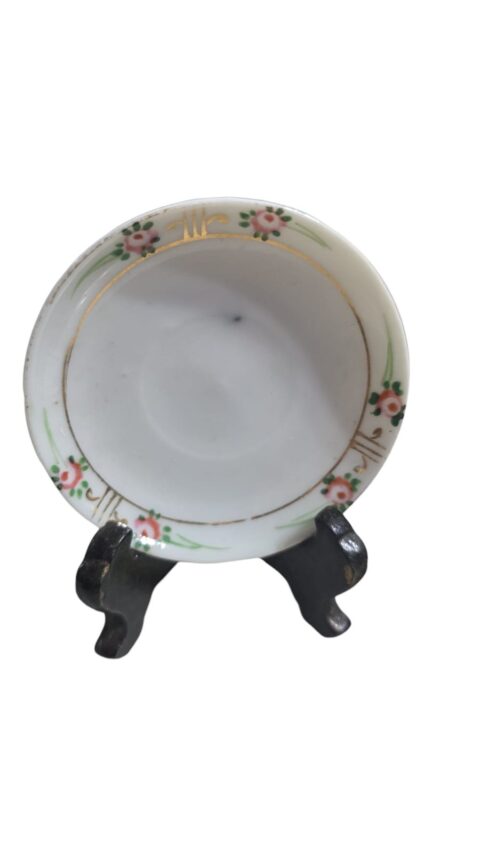 Pequeno pratinho de porcelana