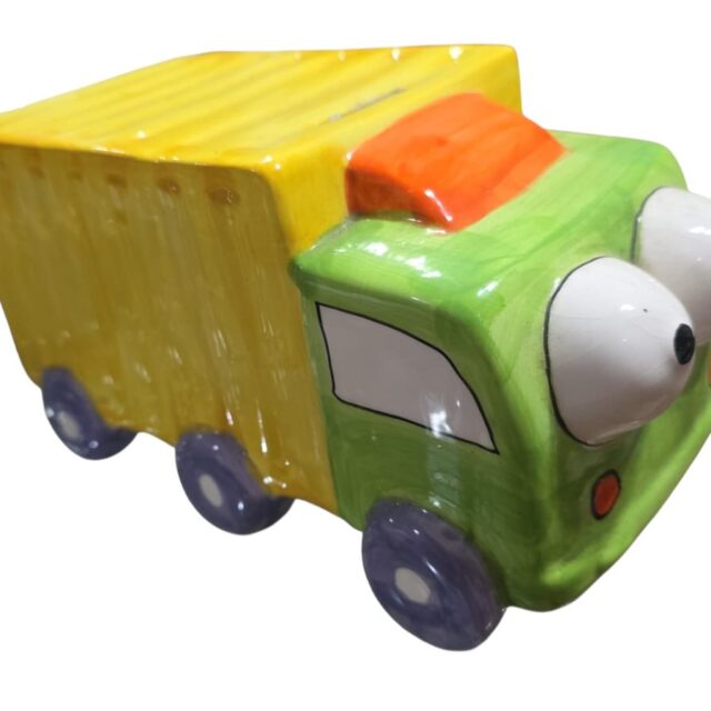 Cofrinho de louça pintado a mão