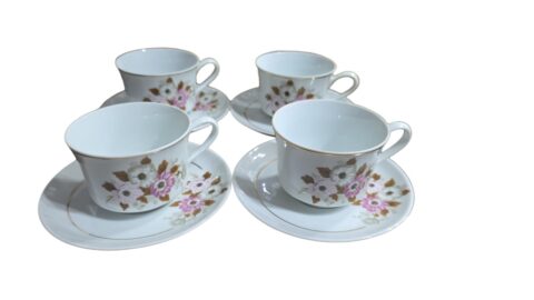Conjunto de xícaras de chá porcelana Real, motivos florais