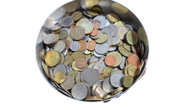 Grande coleção de moedas estrangeiras antigas