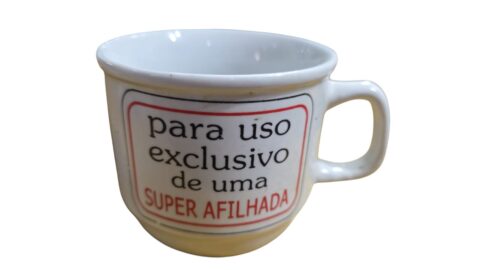 Caneca de porcelana