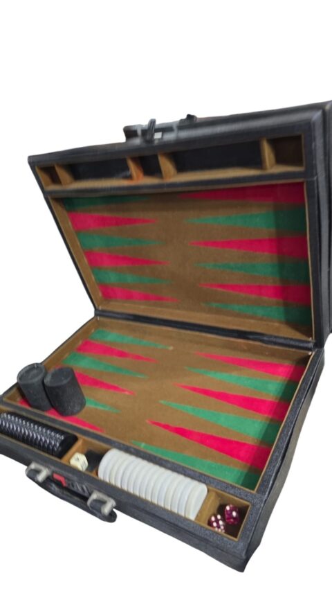 Jogo de gamão antigo