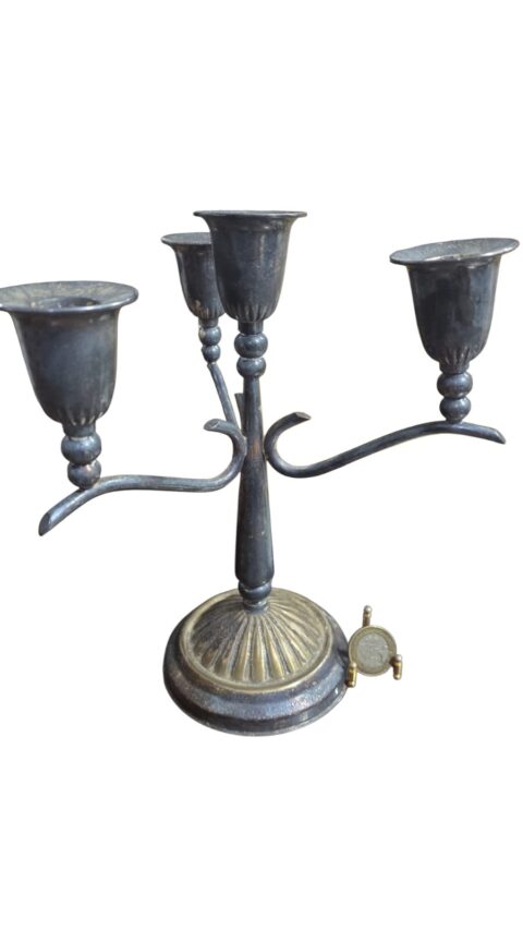 Antigo Candelabro espessurado a prata