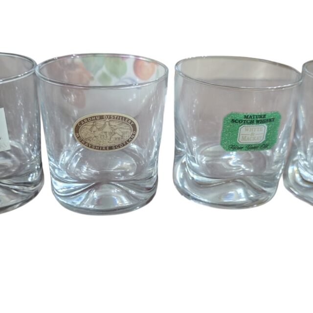 Quarteto de copos de whisky de cristal