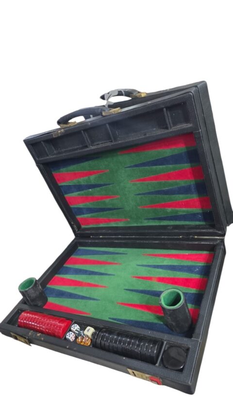 Antigo jogo de gamão
