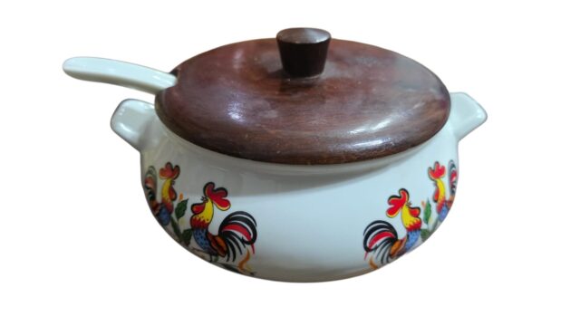 Porcelana Real com tampa de madeira