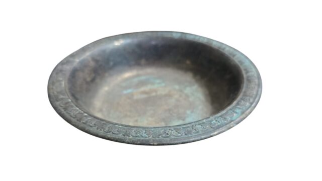 Antigo bowl espessurado a prata com borda cinzelada