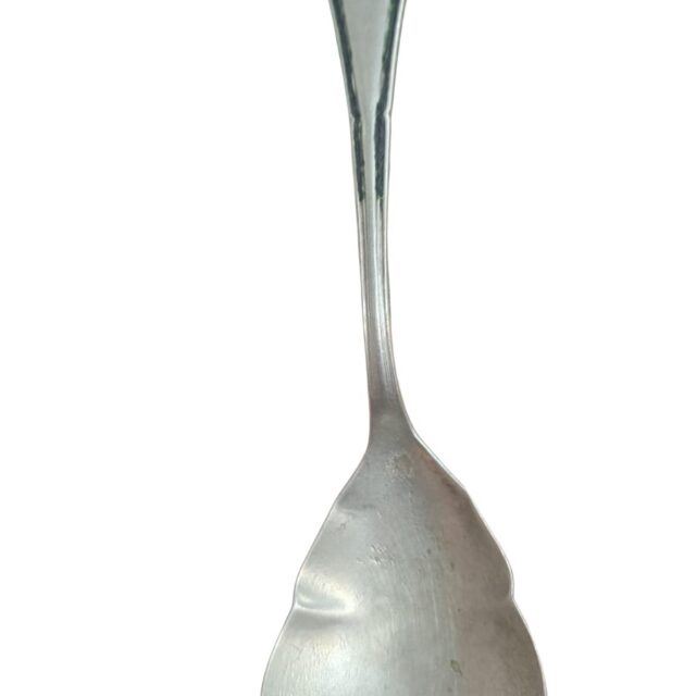 Antiga colher de servir espessurada a prata