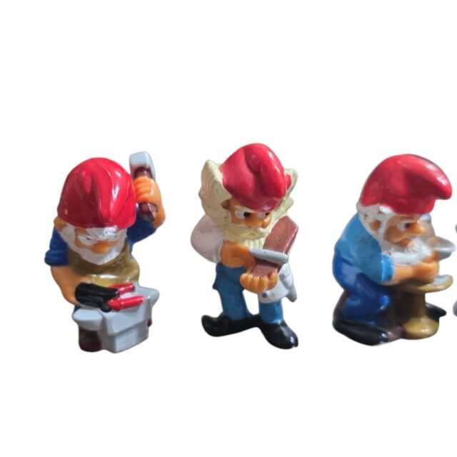 Quarteto de Kinder ovos antigos