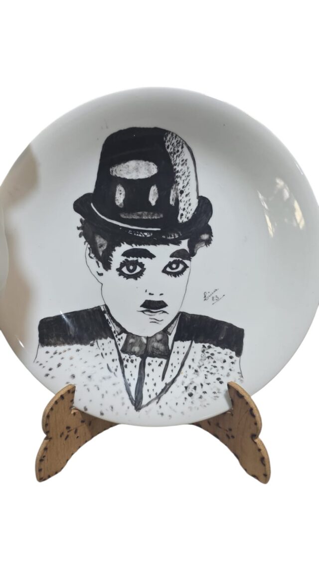 Porcelana antiga Charles Chaplin, pintada a mão