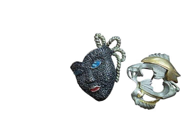 Par de antigos broches vintage de boa qualidade