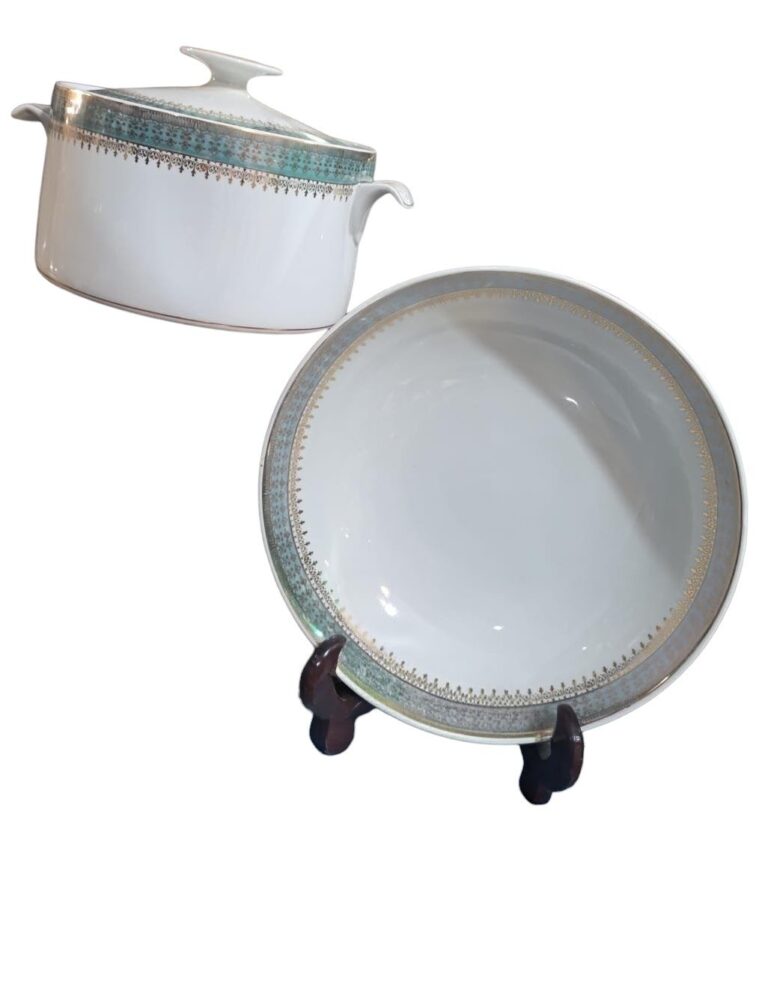 Conjunto de porcelana Steatita, belas dourações e arte