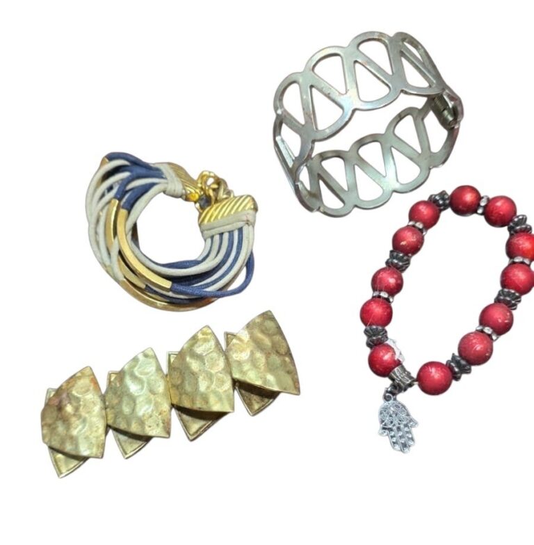 Lote de elegantes pulseiras