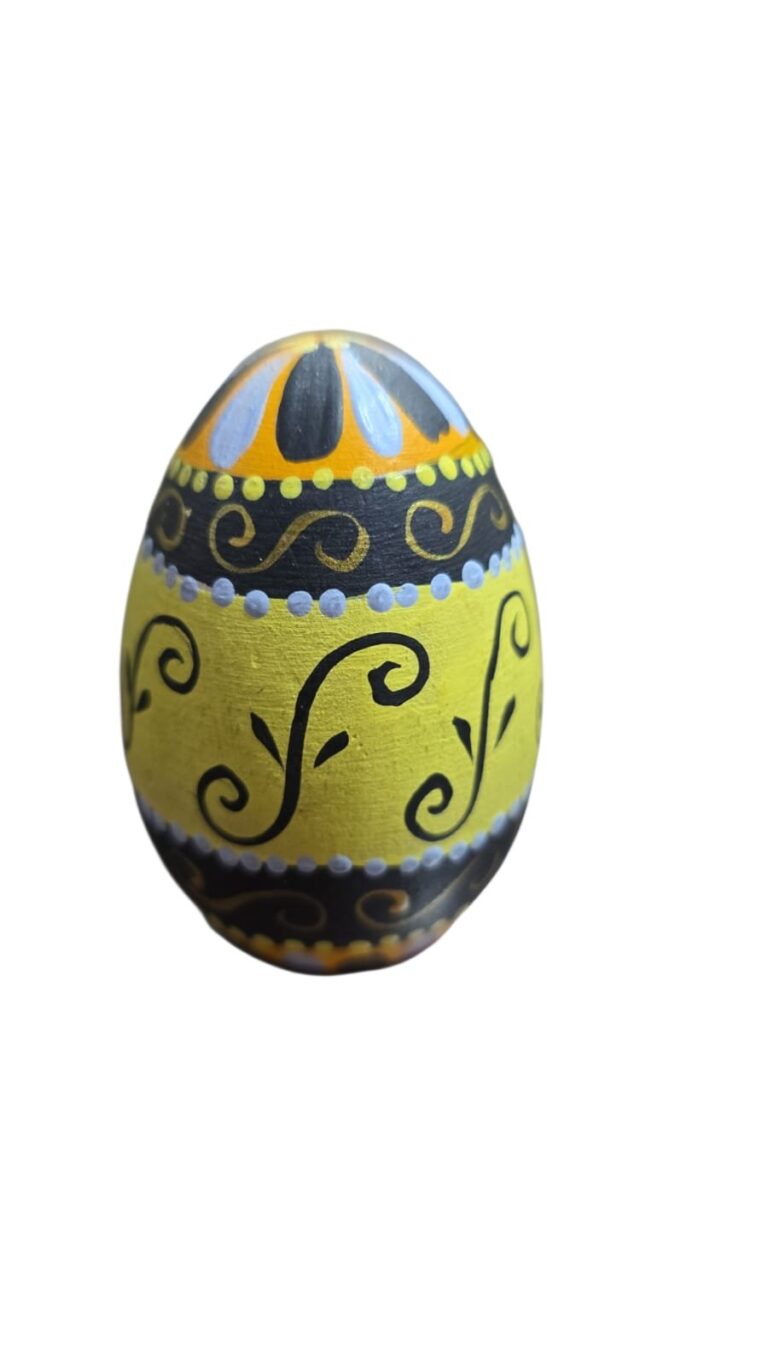 Ovo de madeira pintado a mão, artesanal ucraniano