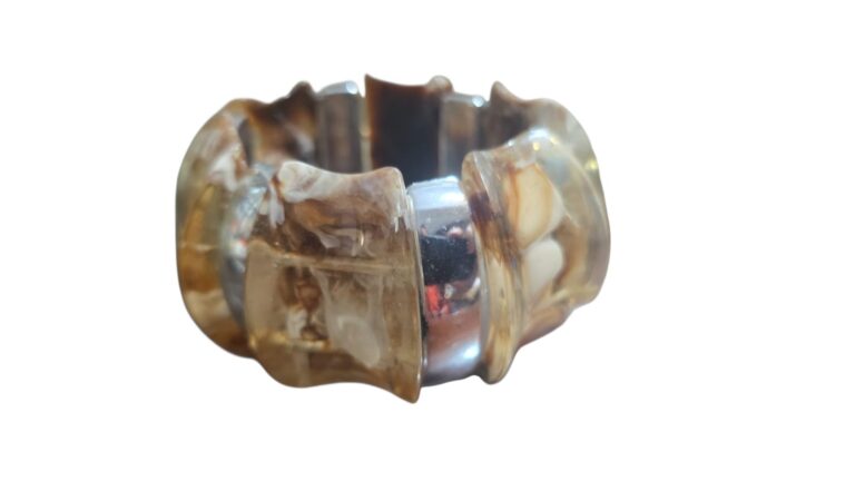 Pulseira de resina elástica