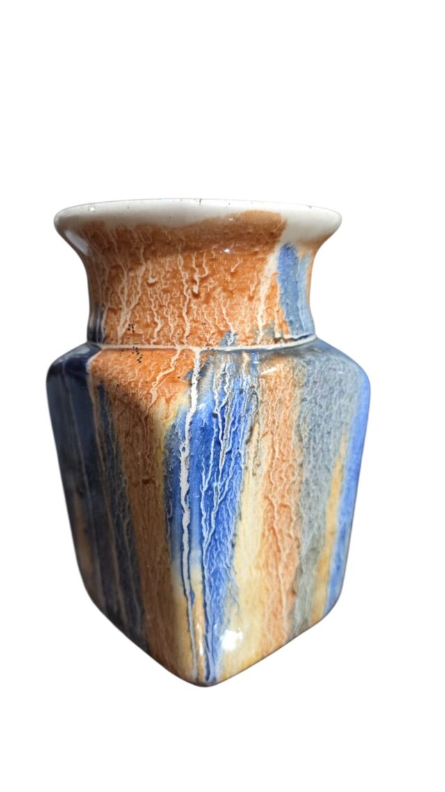 Vaso de cerâmica artesanal