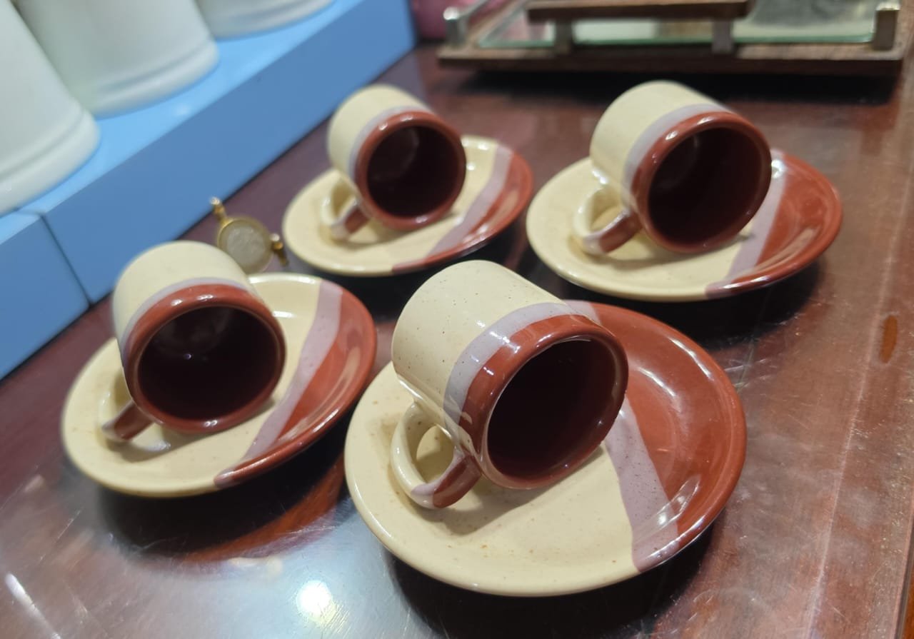 Quarteto de xícaras de café - Imagem 2