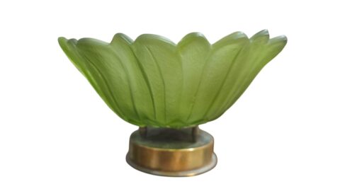 Centro de mesa de flor em vidrão e metal