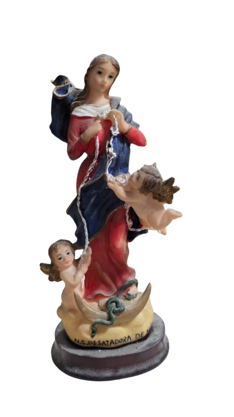 Escultura sacra em resina. N. S. Desatadora de Nó