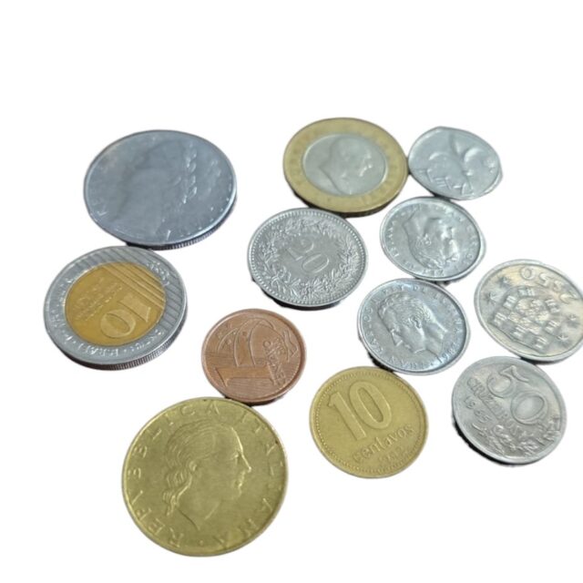 Lote numismática com 14 antigas moedas