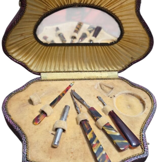 Antigo conjunto europeu para unhas