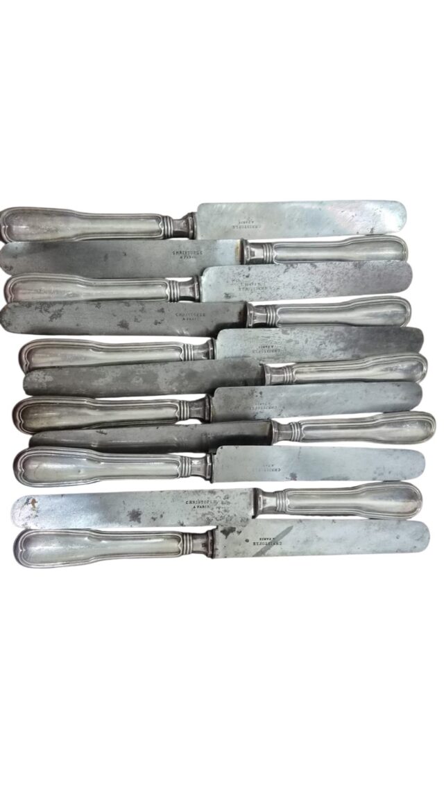 Facas espessuradas a prata Christofle, francês. (valor unitário)