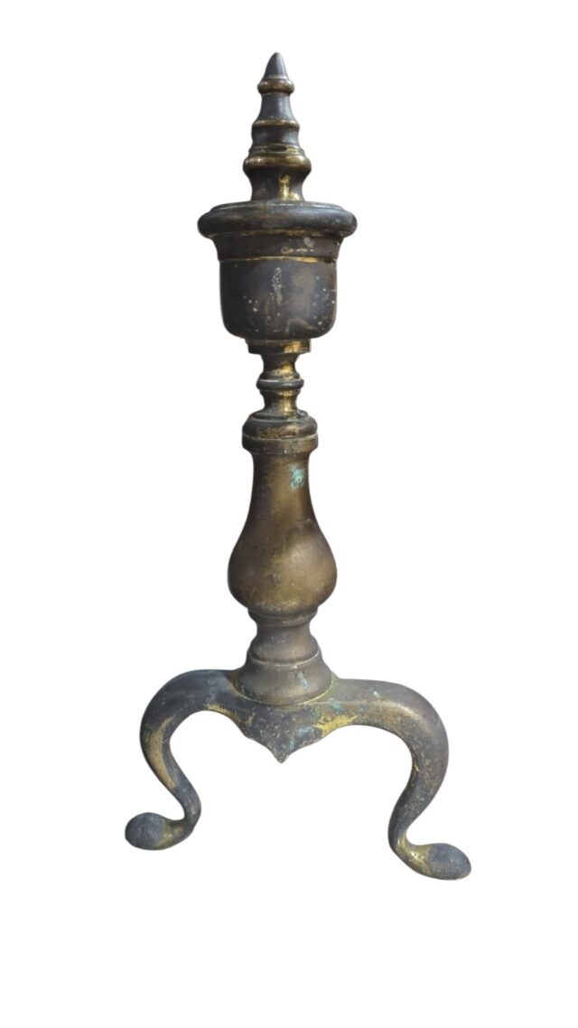 Corpo de lustre de bronze