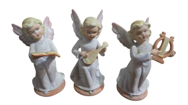 Trio de antigos anjos musicistas de porcelana