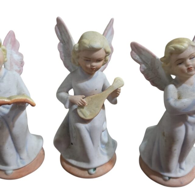 Trio de antigos anjos musicistas de porcelana