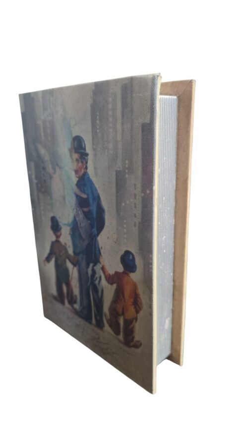 Caixa com aparência de livro, Charles Chaplin