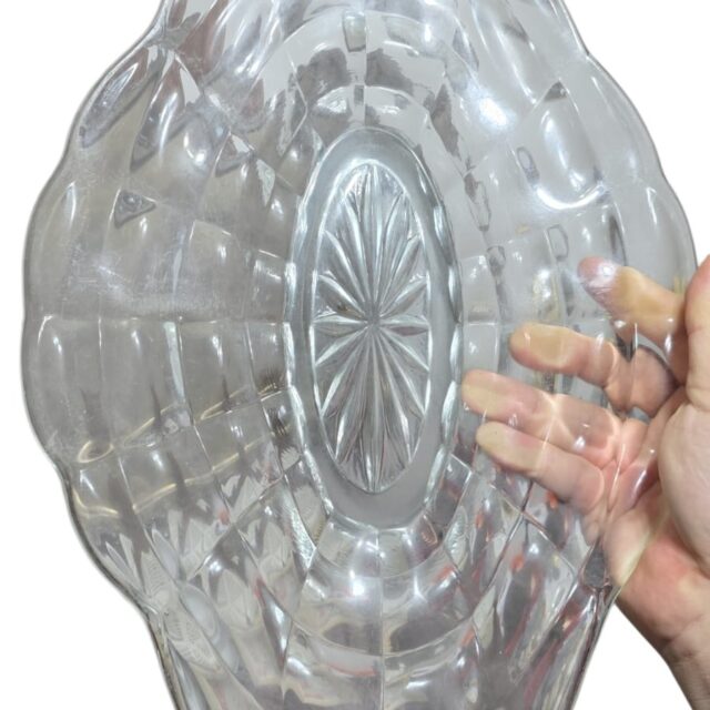 Antigo, elegante e belo centro de mesa, impecável