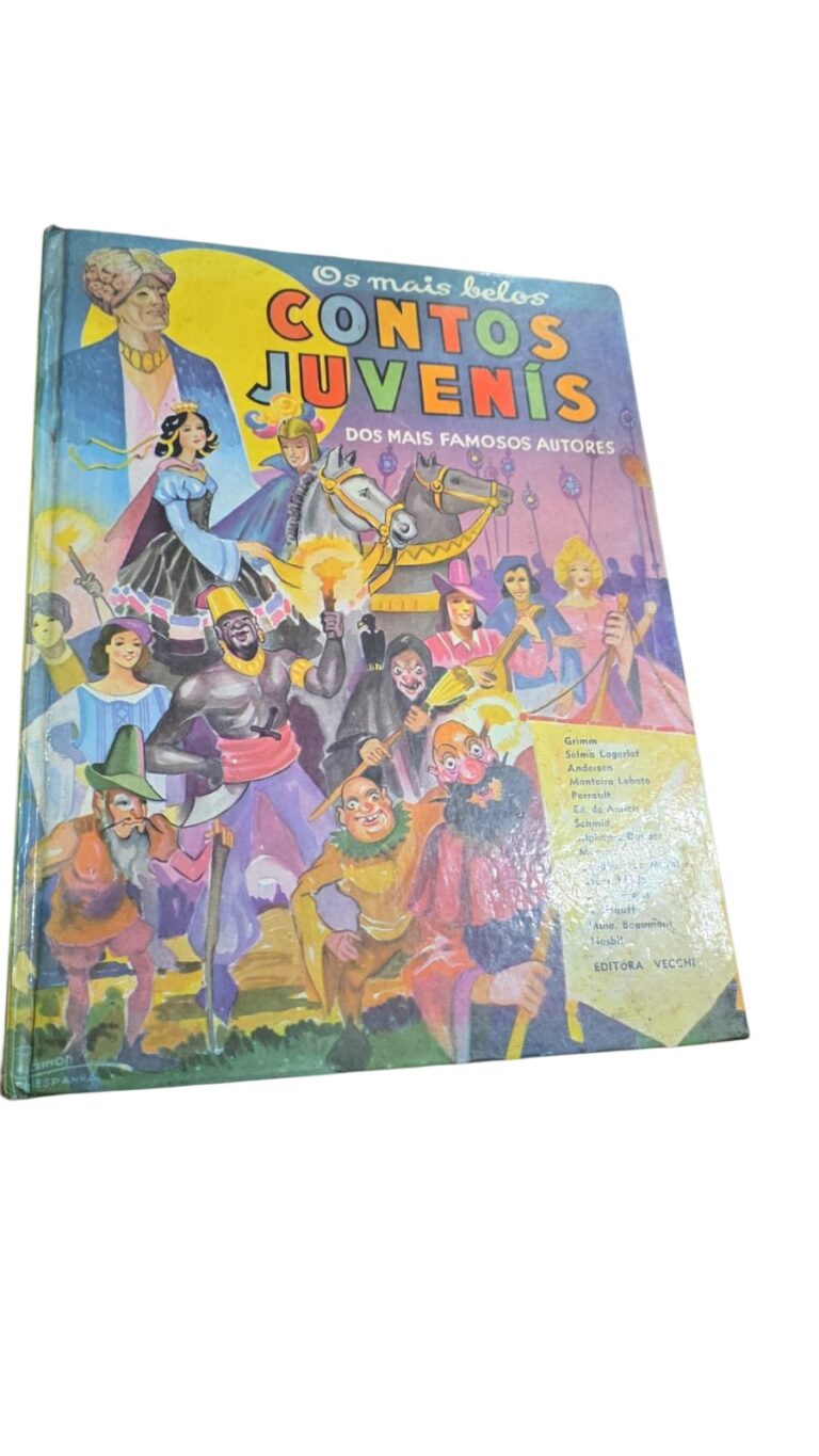 Livro antigo de capa dura
