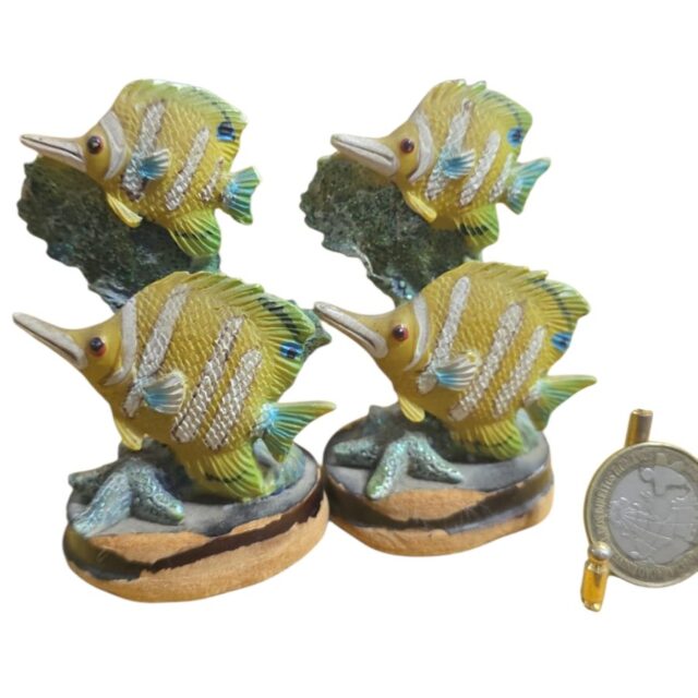 Peixes de resina. (valor unitário)