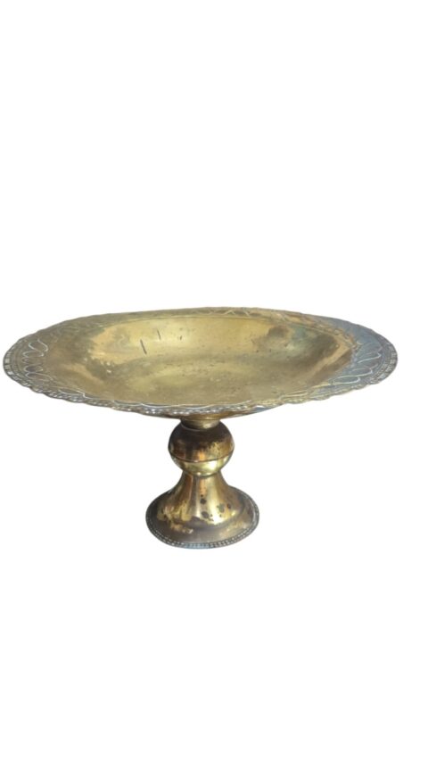 Grande e antigo centro de mesa / fruteira em dourado metal