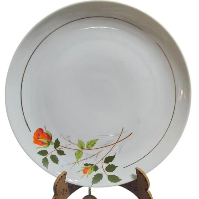 Grande prato de porcelana Real, motivos florais