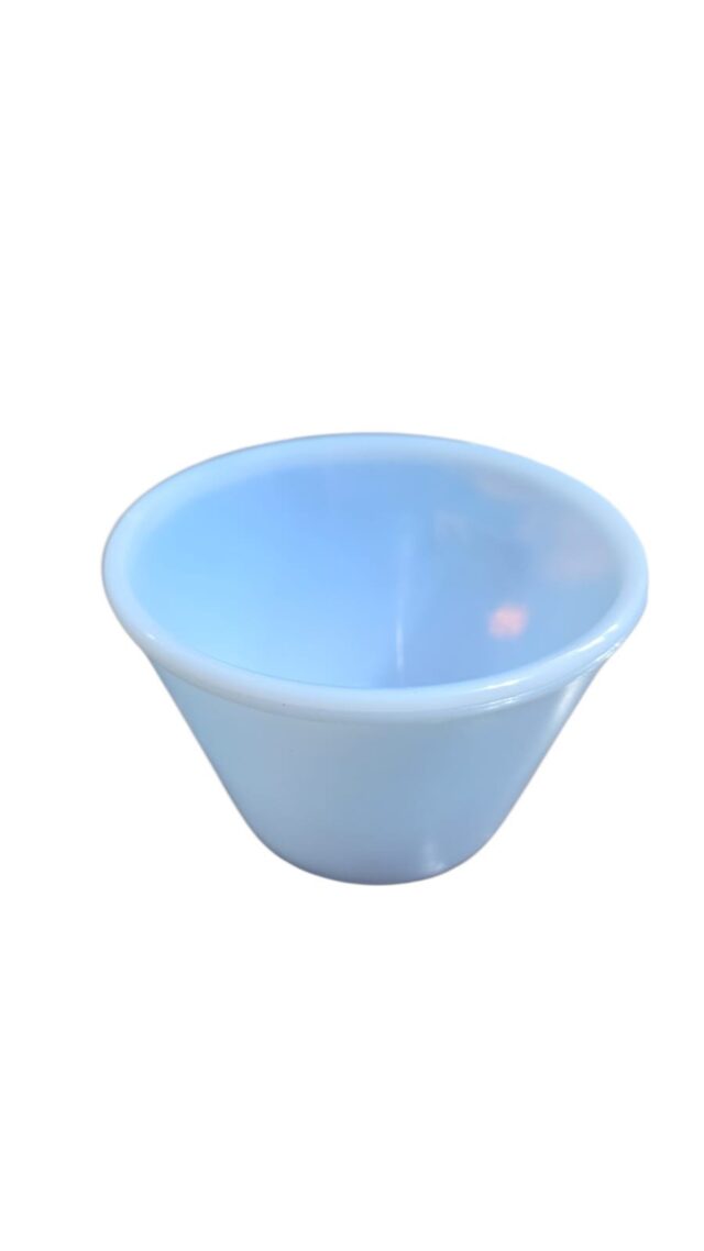 Raro bowl em opalina azul