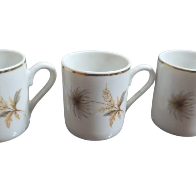 Trio de xícaras de café porcelana Veracruz