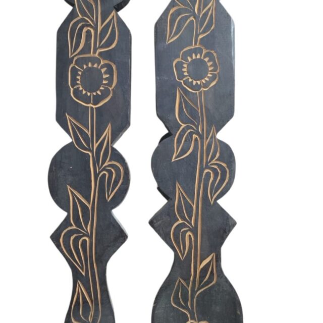 Par de grandes talheres de madeira decorativos para parede