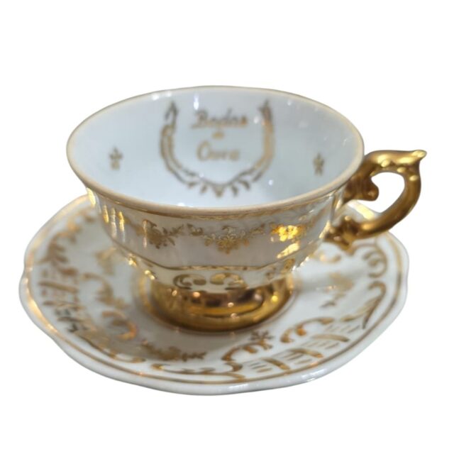 Xícara de café Bodas de Ouro porcelana Schmidt, belas dourações