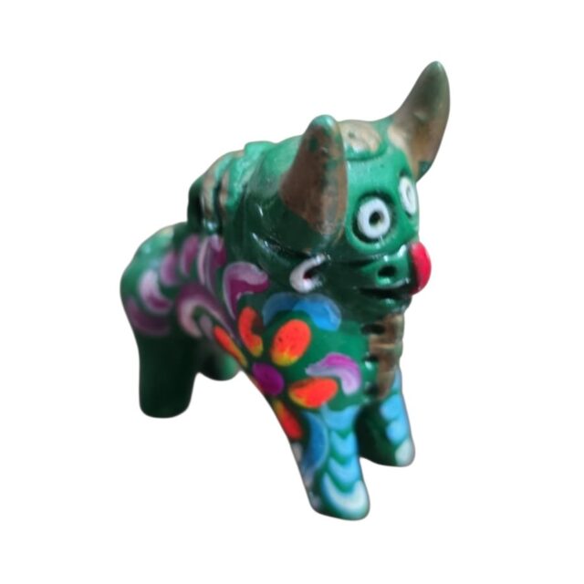 Torito de Pucará de cerâmica artesanal