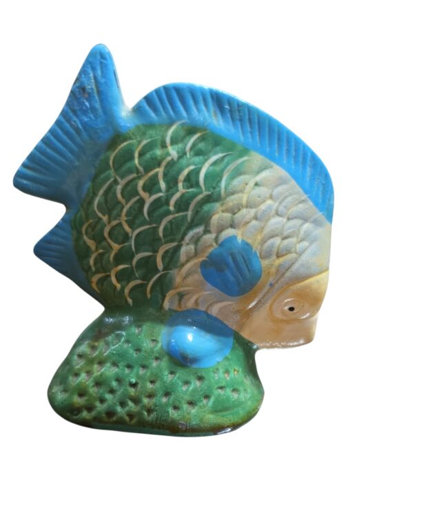Peixe decorativo pintado a mão