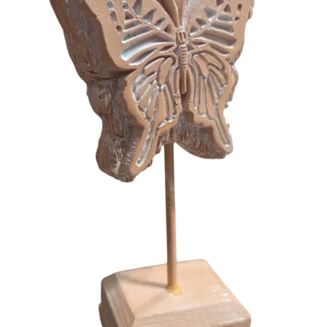Decoração de borboleta de resina