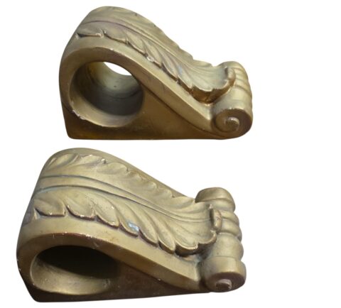 Antigas peanhas de parede em estuque (valor unitário)