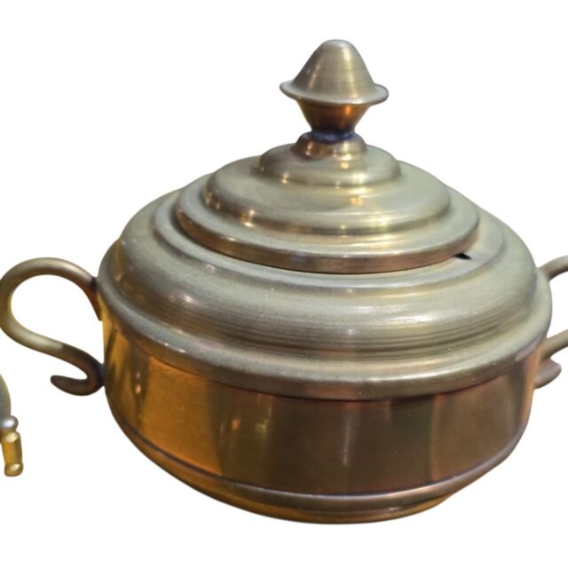 Açucareiro árabe em dourado metal
