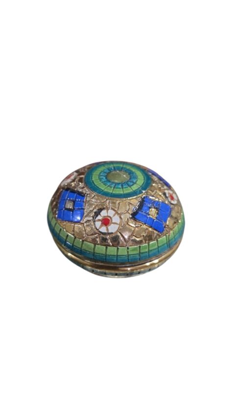 Elegante potiche italiano de porcelana, fartas dourações