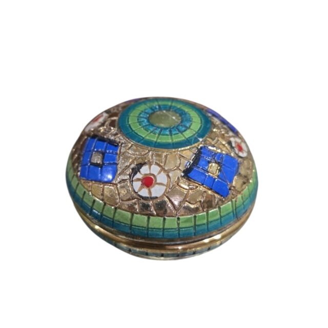 Elegante potiche italiano de porcelana, fartas dourações